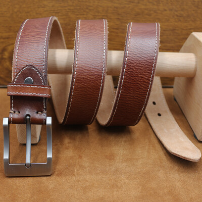 Természetes marhabőr öv férfi keményfém csathoz puha eredeti marhabőr férfi bőr öv egyedi textúrájú valódi bőr farmer öv