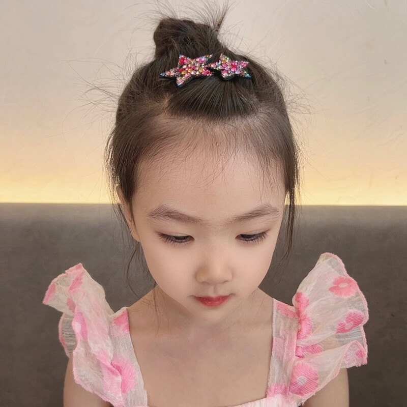 1 db új aranyos hercegnő Pentagram lányok hajtűk Gyerekek Szép fejfedők Hajfogó Hajkapcsok Barrettes Hajkiegészítők