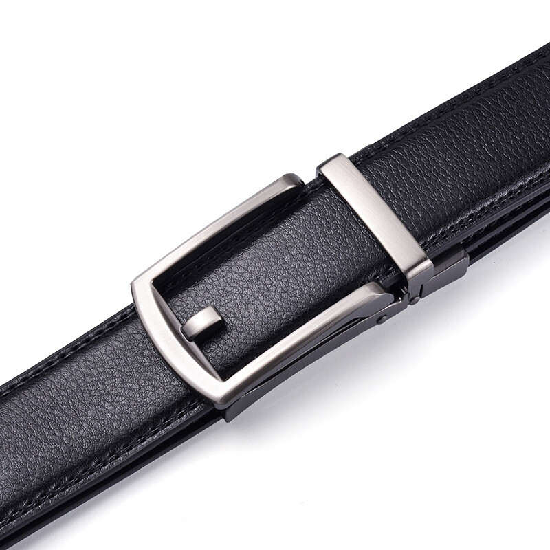 Férfi bőröv, dupla lánctalpas öv, fekete lyuk nélküli automatikus csattal, üzleti alkalmi, egyszerű, divatos, hozzáillő öltöny viselete