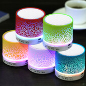 Bluetooth mini skaļrunis bezvadu skaļrunis krāsains LED TF karte USB zemfrekvences skaļrunis pārnēsājams MP3 mūzikas skaņas kolonna automašīnas datora viedtālrunim