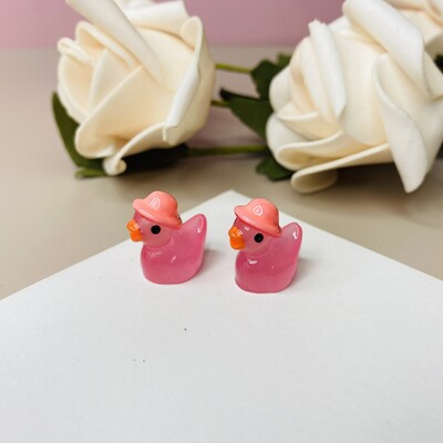 50-100 БР. Светещи мини патици Миниатюрна патица с шапки Флуоресцентна приказна градинска декорация Сладки животни Микро пейзаж