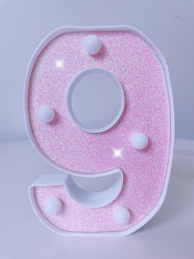 Rožinė romantiška prabangi LED lemputė 6,3 colio rožinė dekoratyvinė abėcėlės numerio lemputė su baterijomis maitinamos Kalėdinės dekoratyvinės šviesos vestuvės