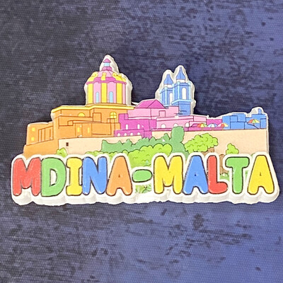 Maltos suvenyrai, plytelės, žemėlapiai, architektūriniai peizažai, 3D šaldytuvo magnetai, meno ir amatų dovanų kolekcija iš maždaug