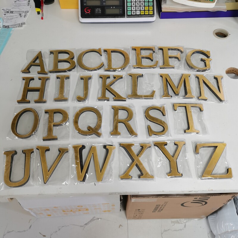 10CM 26 litere englezești aurii alfabet de perete oglindă decorativă 3D litere acrilice decorare murală decorare a casei scrisoare