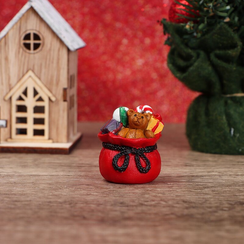 Vianočné miniatúry, figúrky, vianočný stromček, Santa Claus, snehuliaci, medveď, mikro krajinka, domček pre bábiky, mach, terárium, víla, dekorácia
