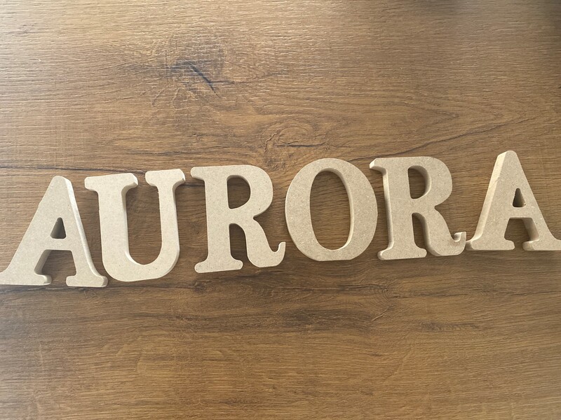 1 kom 10 cm Drvena slova u boji drveta Abeceda DIY Riječ Slovo Umjetnički obrti Stojeći naziv Dizajn Party Vjenčanje Kućni dekor 3,94 inča