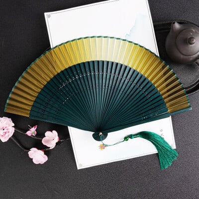 Jauni ķīniešu stila luksusa pušķu saliekamie vēdekļi Senie spīdīgi gradienta krāsas cirsts bambusa vēdeklis kāzu Hanfu fotogrāfiju rokas ventilatori