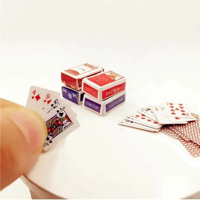2 ks mini roztomilé 1:12 miniatúry pre domácnosť s pokerovými kartami, hracie karty pre bábiky, doplnky Kawaii