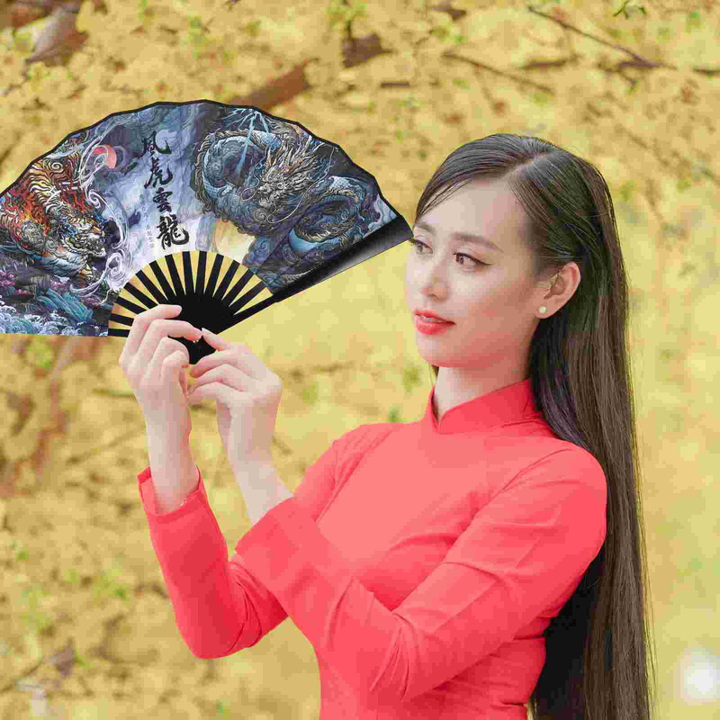 Összecsukható kézi legyező kínai japán összecsukható legyező Sárkány Tigris Vintage Retro selyem kézi legyezők Tánclegyezők Előadászene