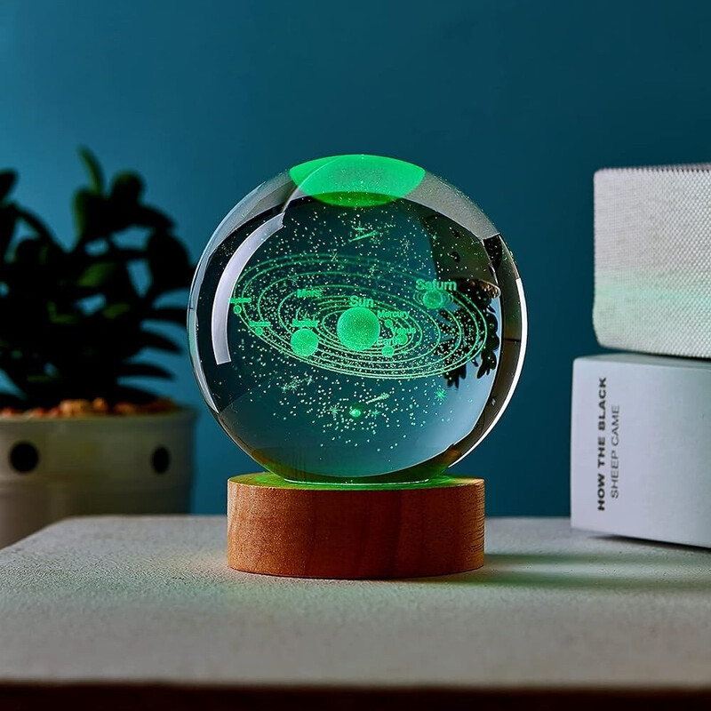 Kristálygolyó 6 cm Színes Meleg Fény Bolygó Éjszakai Fény lézeres faragás Naprendszer Föld galaxis mintás ajándék asztali dekoráció
