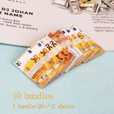Miniatűr tárgyak Mini Dollár Euro Koreai Won Money Bankjegyek Modell Barbie Doll Ob11 1/6 1/12 Akciófigura babák Kiegészítők