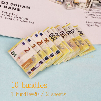 Miniatűr tárgyak Mini Dollár Euro Koreai Won Money Bankjegyek Modell Barbie Doll Ob11 1/6 1/12 Akciófigura babák Kiegészítők