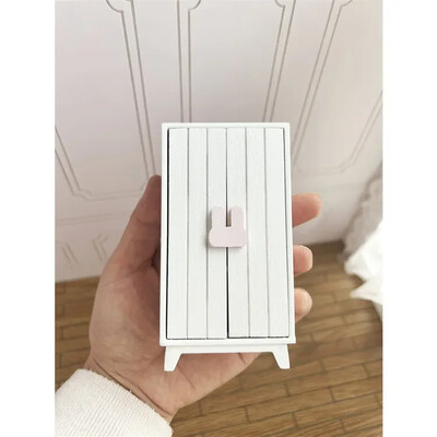 1:12 Dollhouse Spálňa Šatníková skriňa Simulácia Miniatúrna skriňa Drevený nábytok Model pre Dollhouse Dekorácia Detská hračka