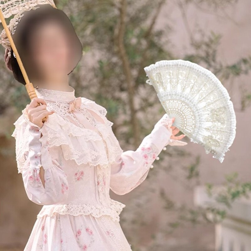 Biely ručný vejár Lolita s čipkou, retro štýl, skladací vejár s čipkou, plastová rukoväť s perlovou nevestou, ručný vejár