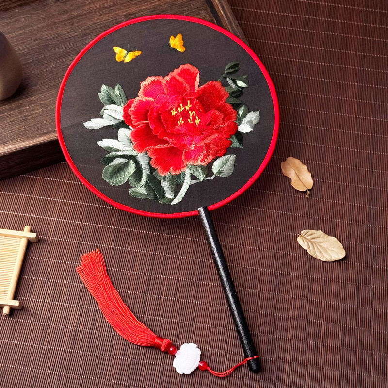 Китайски стил бродерия Tuanfan Hanfu Двустранно антично танцово ветрило Женско Cheongsam Catwalk Пискюл Кръгла ветрило с дълга дръжка