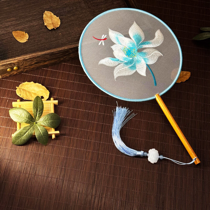 Kétoldalas hímzett legyezőkör és kör alakú FanDance FanSu hímzett FanCheongsam FanAntik legyezőkHanfu FanRetro ventilátor