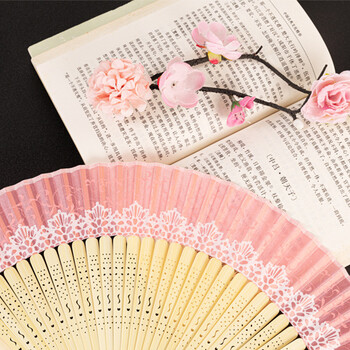 Folding Wood Hand Fan Dance Bone Bamboo Fan Silk Antique Folding Fan Lady Spot Κινεζικό δώρο Μπομπονιέρες γάμου και δώρα Θαυμαστές διακόσμησης