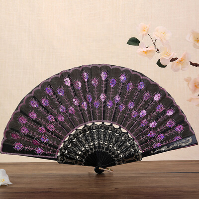 1 бр. Ретро бродерия с пайети Сгъваем вентилатор Блестящ дизайн на паунова опашка Ръчен вентилатор Декоративни занаяти Сценична игра Изпълнения Танцов вентилатор