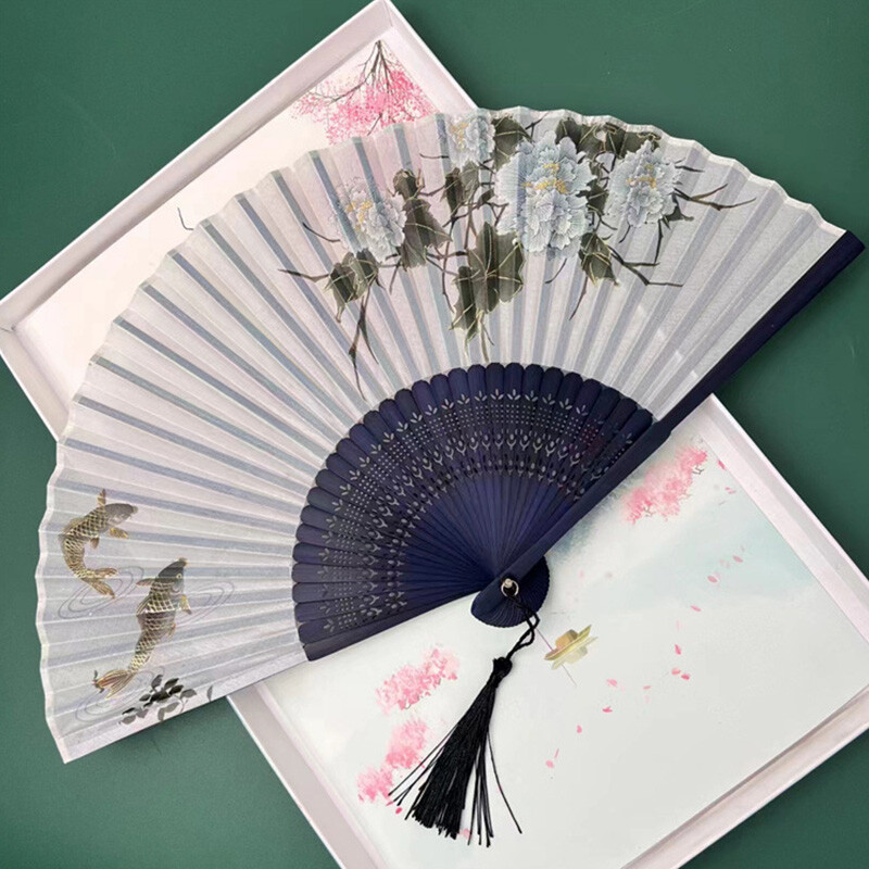 Kínai stílusú klasszikus bambuszlegyező bazsarózsa mintás összecsukható legyezők Kézműves lakberendezési tárgyak tánclegyezők ősi stílusú vintage festmények legyezők ajándék