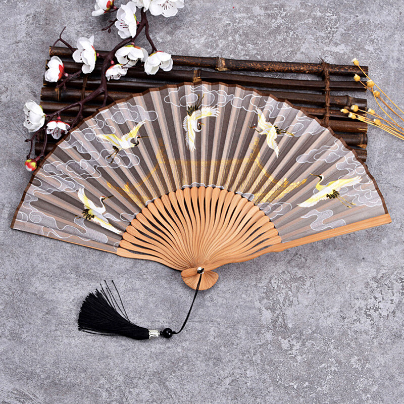 1ks Vintage Ruihe Tu dámsky skladací ventilátor Qipao Hanfu nesúci nový čínsky štýl Detský starodávny štýl skladací ventilátor Xianhe Xia