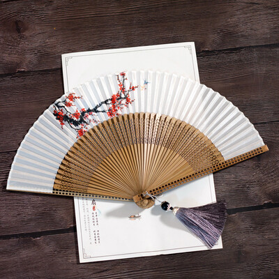 Čínsky štýl kvetinový potlačený skladací ventilátor Vintage ručný ventilátor pre ženy Elegantný párty tanečný ventilátor Svadobný darček Domáce dekorácie Ozdoby