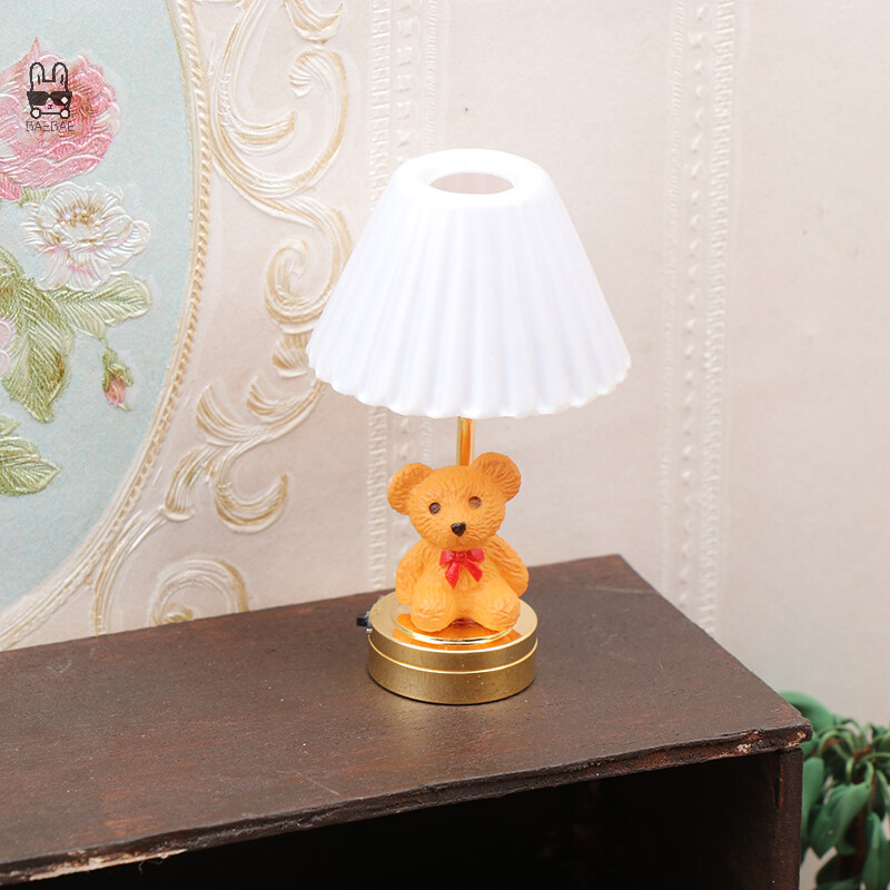 1:12 Dollhouse Miniatúrne LED Svetlo Roztomilý Medvedík Stolová Lampa Domáce Osvetlenie Model Nábytok Dekor Hračka Domček pre bábiky Príslušenstvo