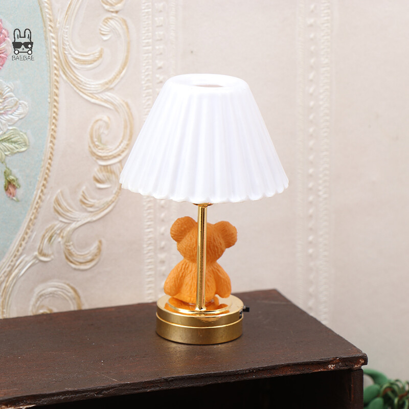 1:12 Dollhouse Miniatúrne LED Svetlo Roztomilý Medvedík Stolová Lampa Domáce Osvetlenie Model Nábytok Dekor Hračka Domček pre bábiky Príslušenstvo