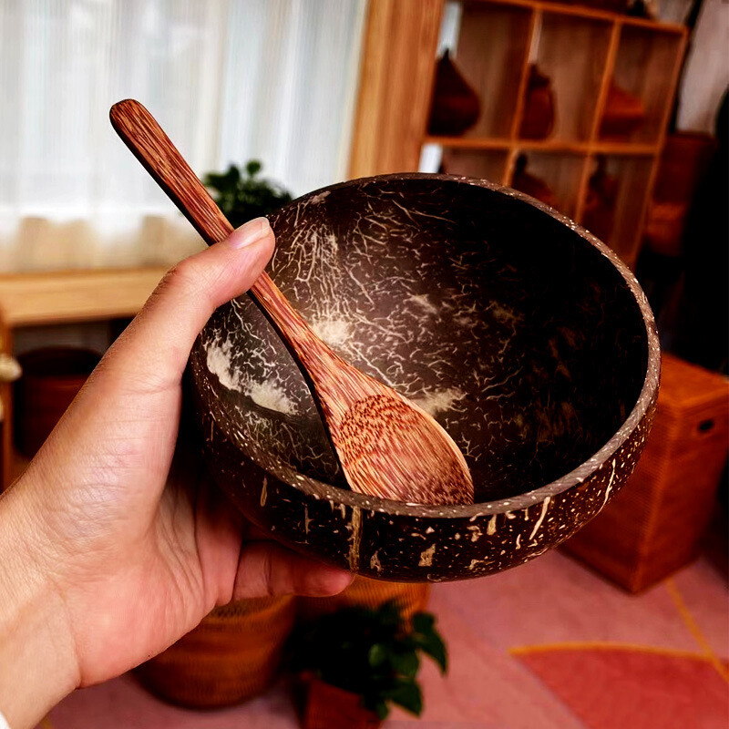 Sada misiek z prírodného kokosu, drevená misa na šalát, sada lyžíc z kokosu, kuchynský riad s kokosovým náplňou, miska na kokos, drevená sada lyžíc na kokosové smoothie