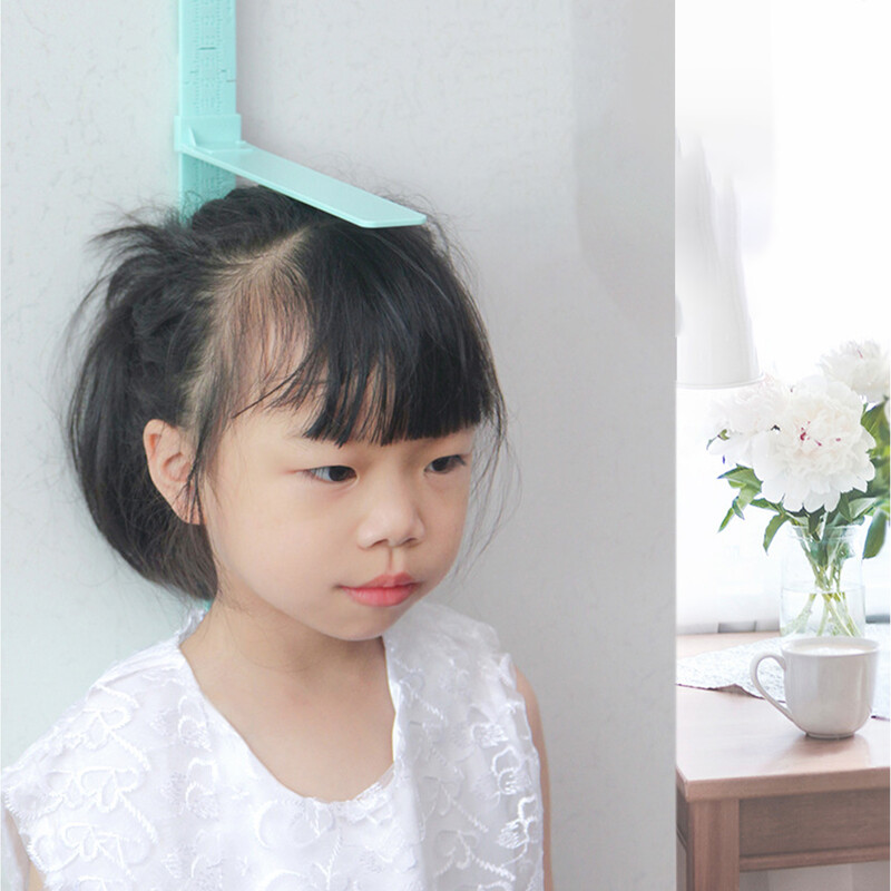 Gyerekek növekedési magasságát mérő vonalzó, gyerek nő otthoni falmatricák növekvő mérőeszköz falra akasztó magasságmérő