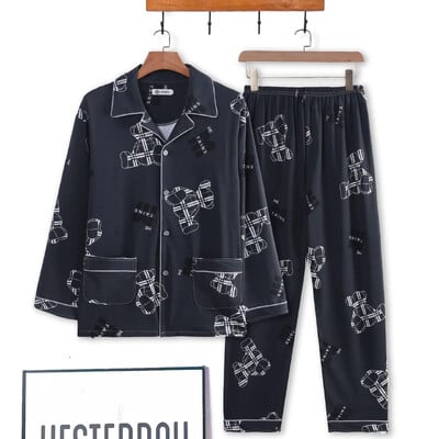 Set de pijamale pentru bărbați Feel de ultimă generație. Îmbrăcăminte de casă ocazională, îmbrăcăminte de exterior, sezonul de primăvară, vară, lapte, mătase