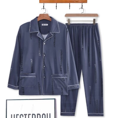 Set de pijamale pentru bărbați Feel de ultimă generație. Îmbrăcăminte de casă ocazională, îmbrăcăminte de exterior, sezonul de primăvară, vară, lapte, mătase