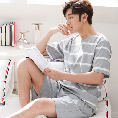 Vyriškos vasarinės pižamos namų aprangos rinkinys trumpomis rankovėmis trumpomis rankovėmis trumparankovių šortų paaugliams studentams animacinių filmų dryžuotas vasaros laisvalaikio pižamų namų drabužių rinkinys