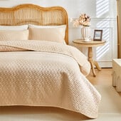 3vnt rinkinys Vienspalvis ultragarsinis dygsniuotas paklodė, minkšta kvėpuojanti antklodė 1vnt lovatiesė + 2vnt pagalvės užvalkalas