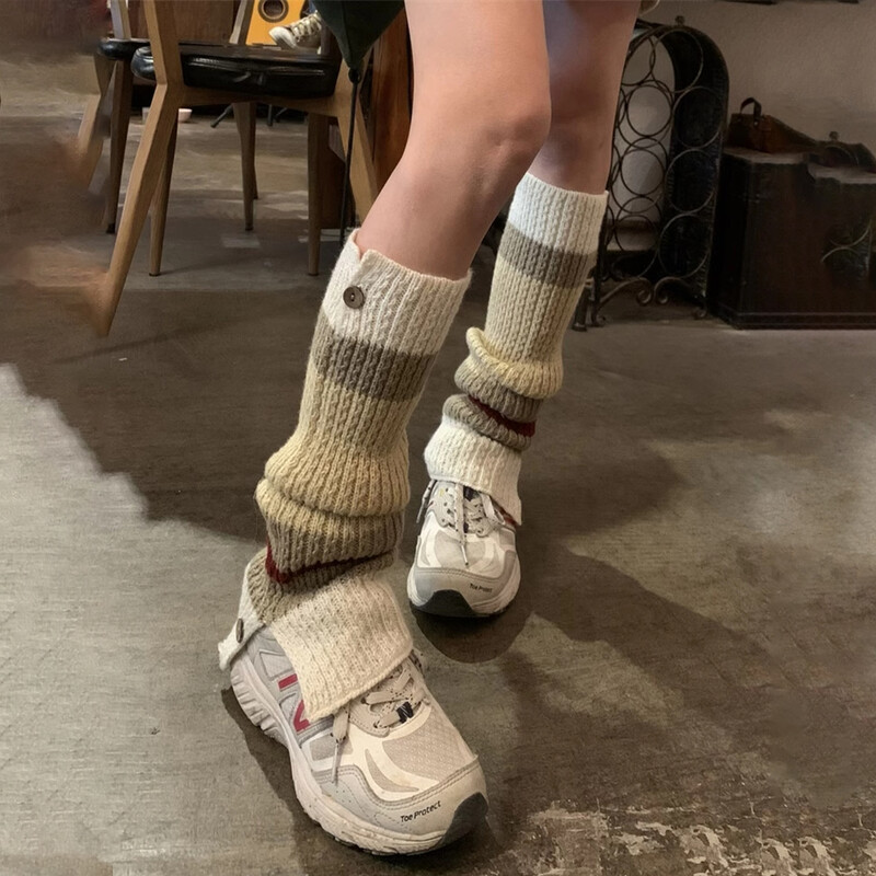 Moterų kojų šildytuvai rudeniui ir žiemai Naujos vientisos spalvos dryžuotos storos megztos kojų šildytuvų sagos, skeltos šiltos kojinės moterims