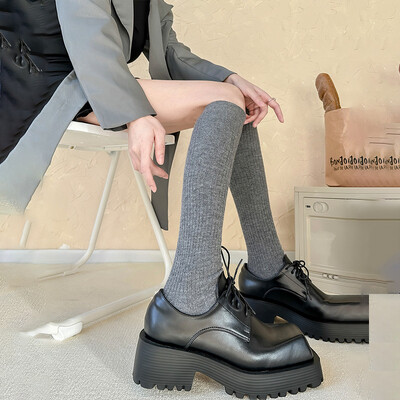 Sokid Naine Sügis ja Talv Paksud Soe Ühevärvilised Põlvekõrged sukad Must Valge Vertikaalsed triibud Reie kõrged Naiste sokid