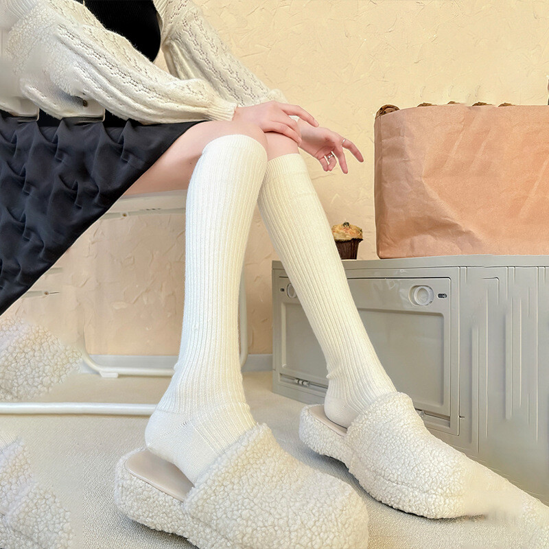 Sokid Naine Sügis ja Talv Paksud Soe Ühevärvilised Põlvekõrged sukad Must Valge Vertikaalsed triibud Reie kõrged Naiste sokid