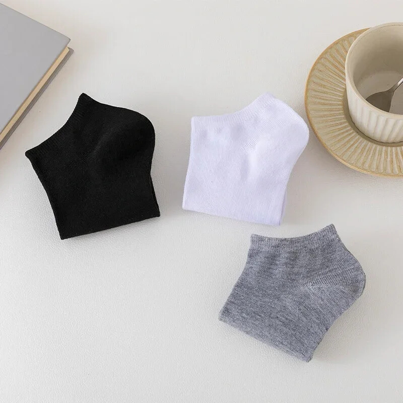 10 pár Női/Férfi csónakzokni Láthatatlan mélyen kivágott szilikon csúszásmentes nyári, meg nem jelenő bokazokni egyszínű alkalmi lélegző