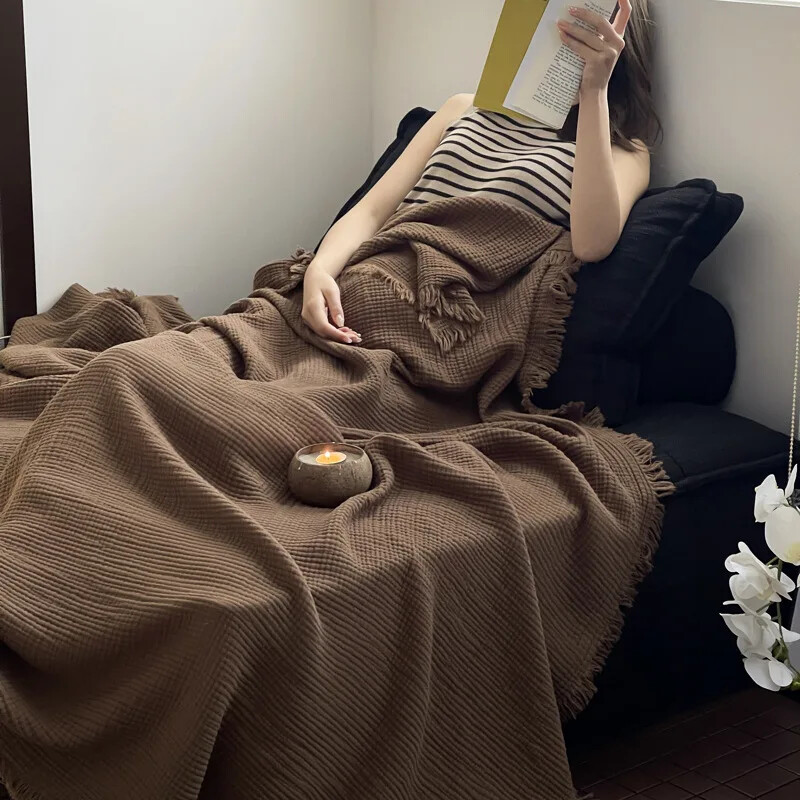 A klasės Merade pavasario ir vasaros keturių sluoksnių raukšlių siūlų kutų antklodė kūdikių apkabinimo antklodė