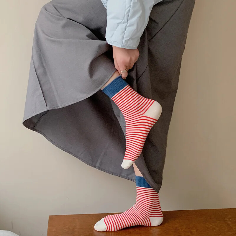 Ženske čarape Nova moda u korejskom stilu Mješovite ženske čarape na pruge Prozračne, tople, ležerne čarape za djevojke, kratke, udobne