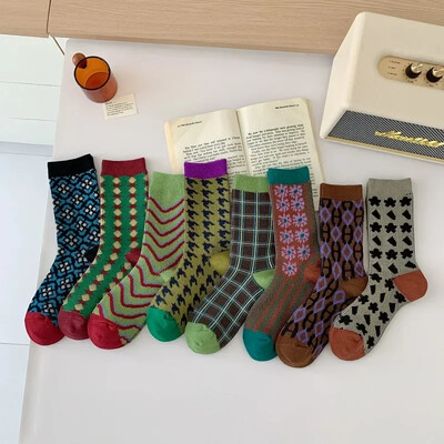 Rudens ziema Sieviešu zeķes Kokvilna Adīšana Japāņu modes Meitenes Elastīgas Augstas Garās Zeķes Harajuku Retro Vintage Crew Zeķes