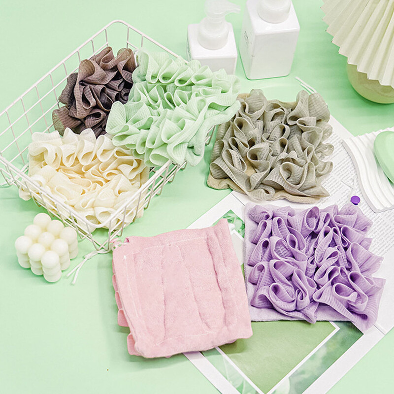 2 az 1-ben fürdőlepedő golyós luffa húzózsinóros zárással a szappanhoz Puha hámlasztó hálós zuhanyszivacs bőrápoló fürdőeszköz