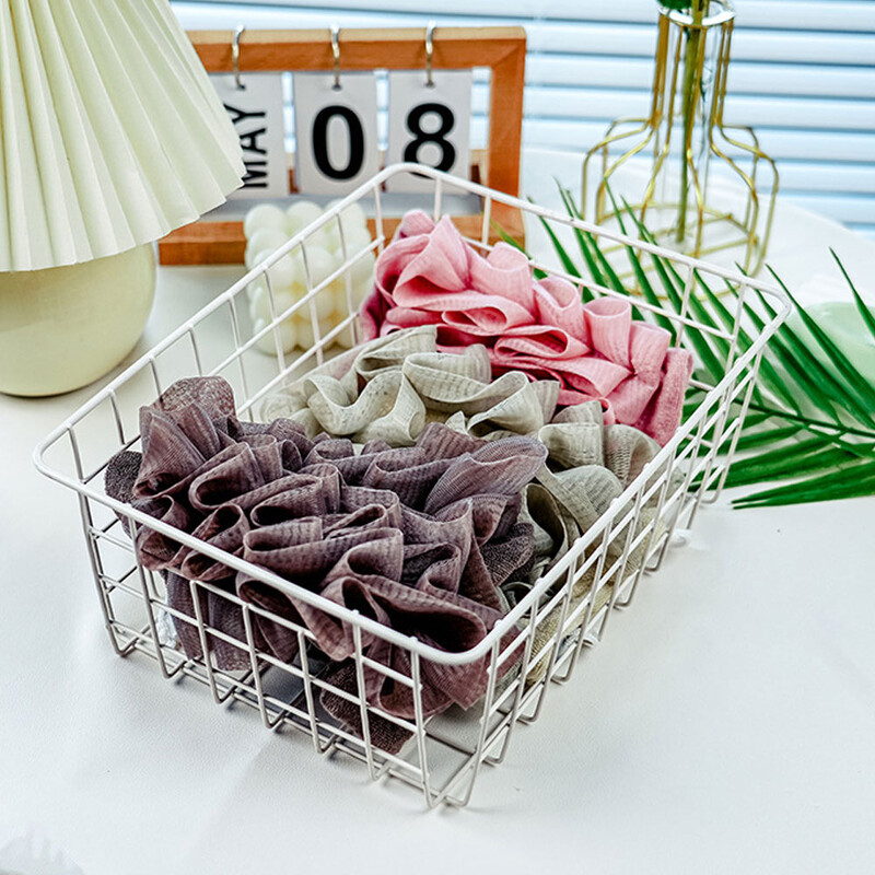 2 az 1-ben fürdőlepedő golyós luffa húzózsinóros zárással a szappanhoz Puha hámlasztó hálós zuhanyszivacs bőrápoló fürdőeszköz