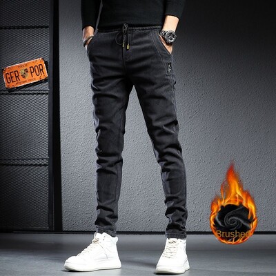 Rudens 2022 m. rudens žiema elastinga juosmens storina vilnos džinsai vyrams Liekni mažoms pėdoms Korėjietiškos mados laisvalaikio kelnės vyrams Ilgos kelnės