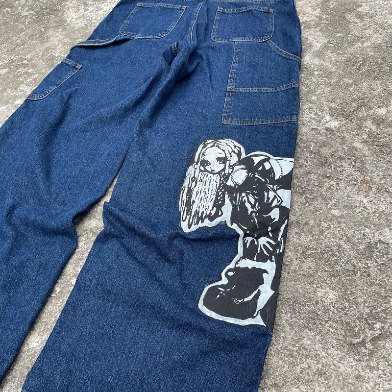 Hiphopo stiliaus didelės raidės Animacinių filmų spaudiniai Mėlyni džinsai Vyrai ir moterys 2024 m. rudenį Naujos Harajuku laisvos iki grindų kelnės
