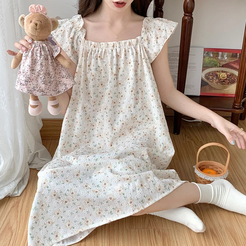 5XL plius dydžio miela gėlėta pižamų suknelė vidutinio ilgio laisvi naktiniai korėjietiško stiliaus miegui ir chalatui, moteriški chalatai, namų drabužiai