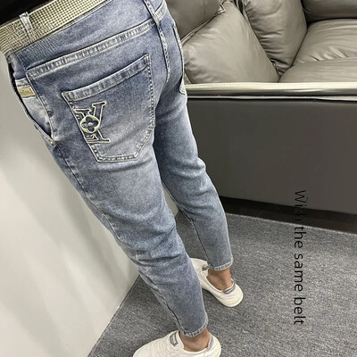 Trendy modré džínsy pánske skrátené nohavice, ležérny voľný strih, crossbody vrecko, zoštíhľujúci efekt, priedušná bavlnená džínsová tkanina