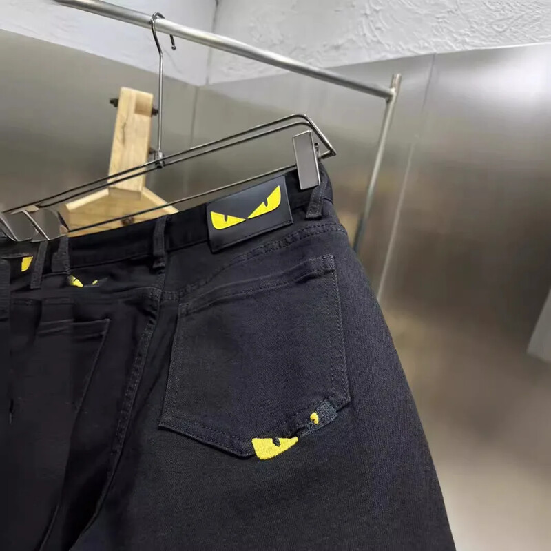 Trendy vintage čierne strečové slim fit džínsy nový štýl mladistvých malých rozmerov s nižším pásom pre mužov, cezhraničné skladom