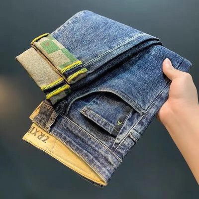 Pánske rifle v štýle jar/leto, trendy, slim fit, s dierovanými nohavicami, elastické, s malou obuvou