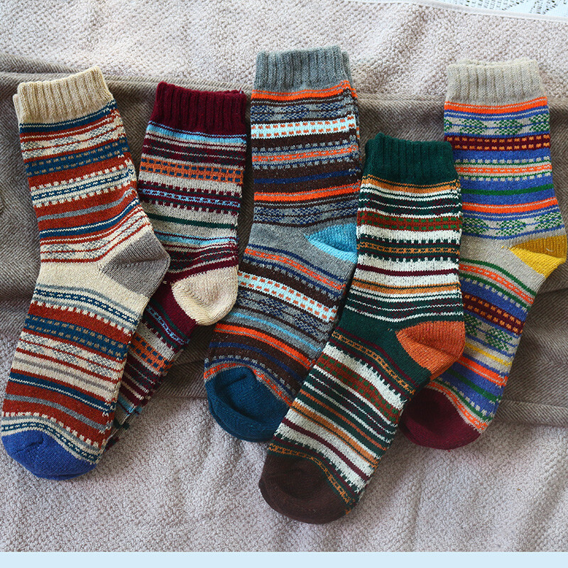 Téli új férfi vastag meleg Harajuku Retro kiváló minőségű csíkos divatos gyapjú alkalmi zokni 5 pár