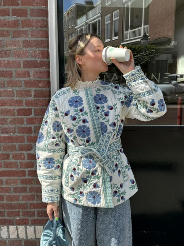 Κομψά καπιτονέ μπουφάν Lady Slim O-neck με μανίκι φανάρι με επένδυση με ζώνη Γυναικείο παλτό 2024 Φθινόπωρο Χειμώνας Γυναικεία Ρούχα